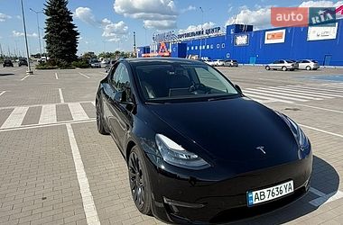Tesla Model Y  2021