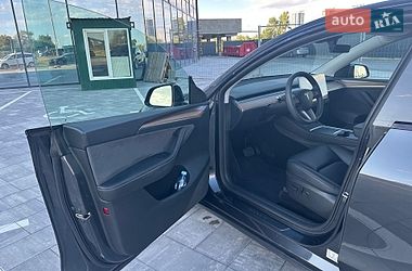 Позашляховик / Кросовер Tesla Model Y 2024 в Києві