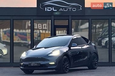 Tesla Model Y 2021