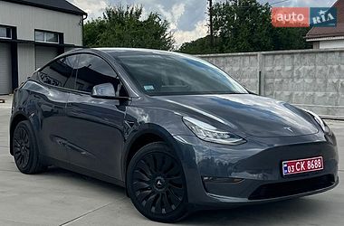 Tesla Model Y  2022