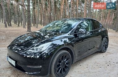 Tesla Model Y  2022