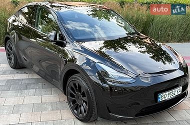 tesla model-y 2023 в Київ від професійного продавця Сергей