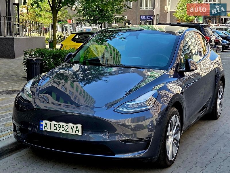 Tesla Model Y
