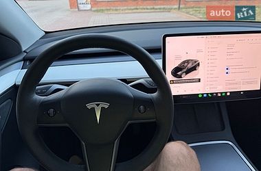 Внедорожник / Кроссовер Tesla Model Y 2024 в Обухове