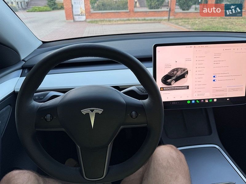 Внедорожник / Кроссовер Tesla Model Y 2024 в Обухове