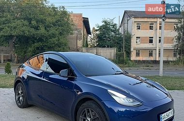 Внедорожник / Кроссовер Tesla Model Y 2021 в Черновцах