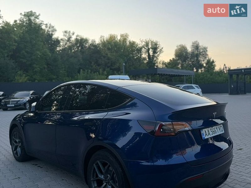 Внедорожник / Кроссовер Tesla Model Y 2021 в Черновцах