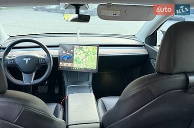 Внедорожник / Кроссовер Tesla Model Y 2021 в Черновцах