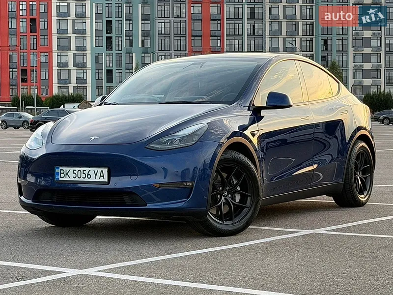 Tesla Model Y 2021