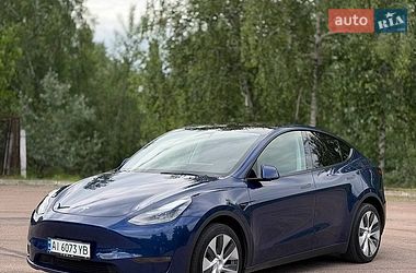 Tesla Model Y  2021