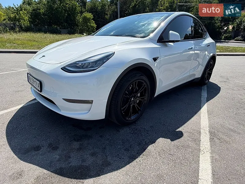 Tesla Model Y 2021