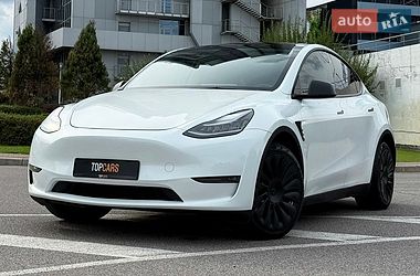 Внедорожник / Кроссовер Tesla Model Y 2021 в Киеве
