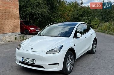 Tesla Model Y  2022