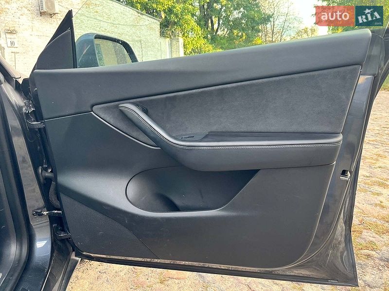 Внедорожник / Кроссовер Tesla Model Y 2021 в Киеве фото 24 Внедорожник / Кроссовер Tesla Model Y 2021 в Киеве