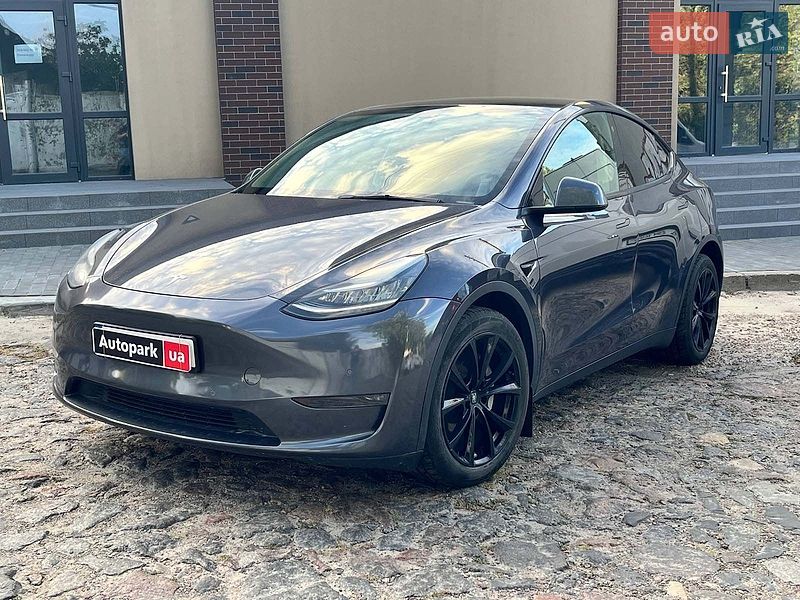 Tesla Model Y 2021