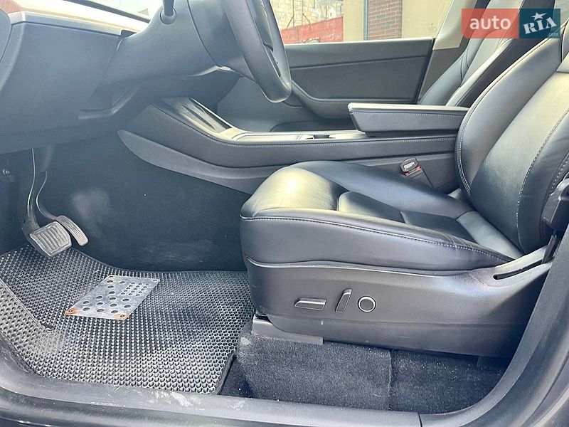 Внедорожник / Кроссовер Tesla Model Y 2021 в Киеве фото 15 Внедорожник / Кроссовер Tesla Model Y 2021 в Киеве