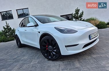 Tesla Model Y  2022