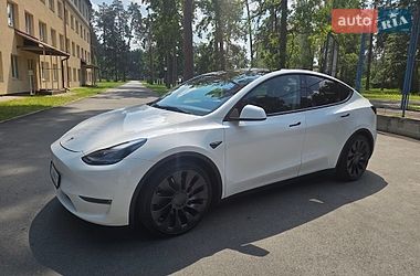 Tesla Model Y 2022