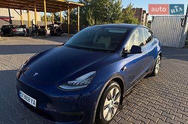 Tesla Model Y  2022