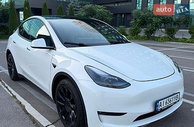 Внедорожник / Кроссовер Tesla Model Y 2020 в Киеве