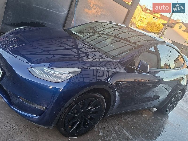 Внедорожник / Кроссовер Tesla Model Y 2022 в Ивано-Франковске