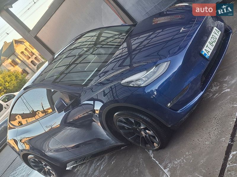 Внедорожник / Кроссовер Tesla Model Y 2022 в Ивано-Франковске