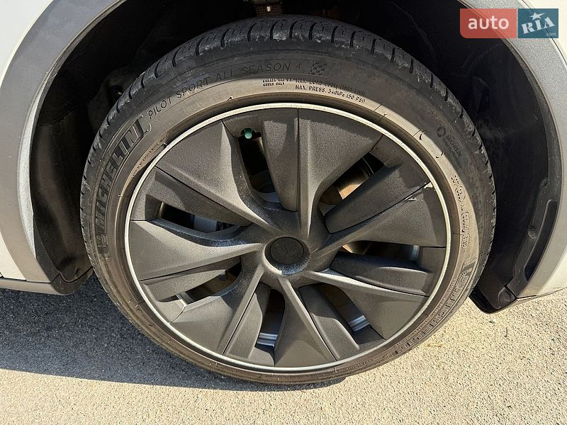 Внедорожник / Кроссовер Tesla Model Y 2020 в Днепре фото 6 Внедорожник / Кроссовер Tesla Model Y 2020 в Днепре