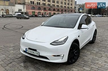 Tesla Model Y  2021