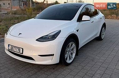 Позашляховик / Кросовер Tesla Model Y 2021 в Львові