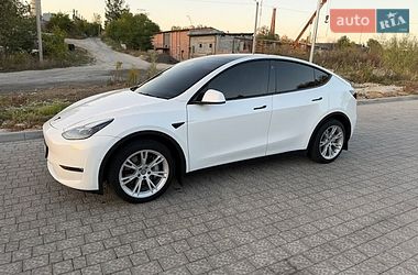 Позашляховик / Кросовер Tesla Model Y 2021 в Львові