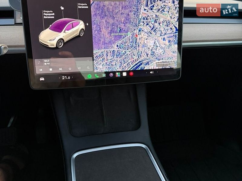 Позашляховик / Кросовер Tesla Model Y 2021 в Львові