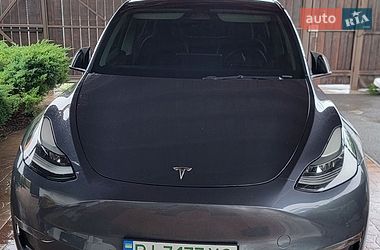 Tesla Model Y  2022