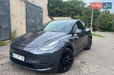 Tesla Model Y  2023