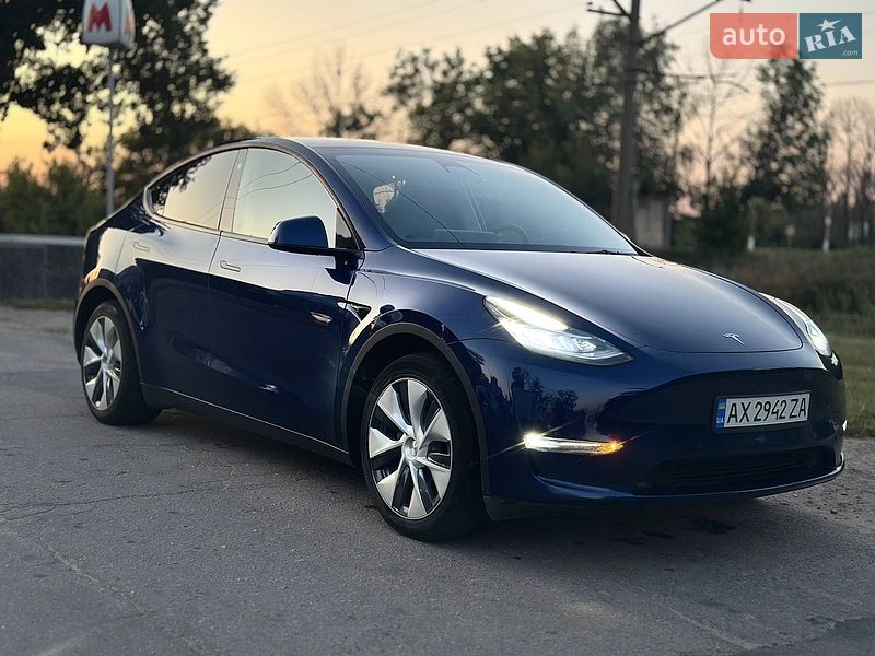 Tesla Model Y 2022