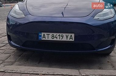 Tesla Model Y  2023