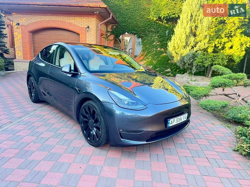 Tesla Model Y