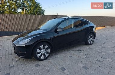 Tesla Model Y  2022