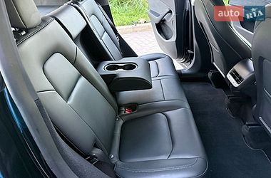 Внедорожник / Кроссовер Tesla Model Y 2023 в Киеве