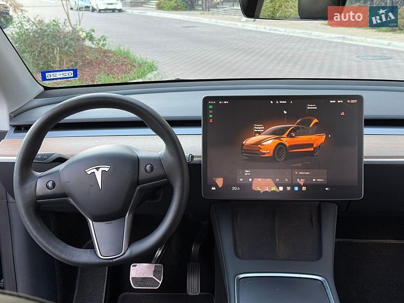 Внедорожник / Кроссовер Tesla Model Y 2023 в Киеве