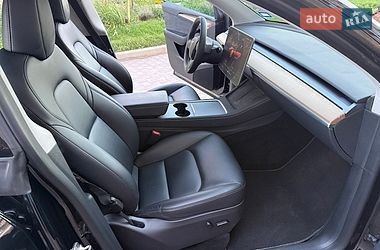 Внедорожник / Кроссовер Tesla Model Y 2023 в Киеве