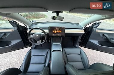 Внедорожник / Кроссовер Tesla Model Y 2023 в Киеве