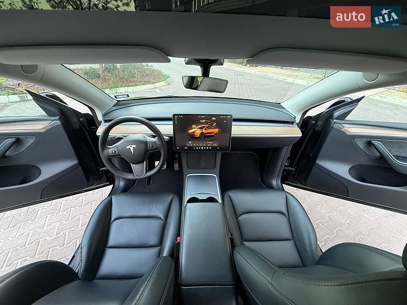 Внедорожник / Кроссовер Tesla Model Y 2023 в Киеве