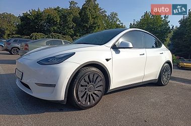 Tesla Model Y 2022