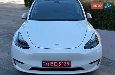 Позашляховик / Кросовер Tesla Model Y 2023 в Києві