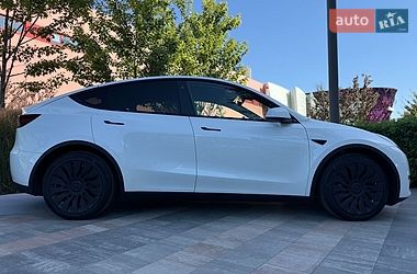 Позашляховик / Кросовер Tesla Model Y 2023 в Києві