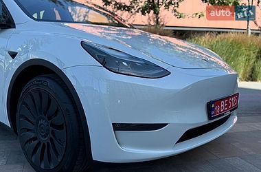 Позашляховик / Кросовер Tesla Model Y 2023 в Києві