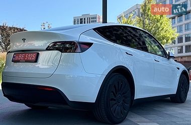 Позашляховик / Кросовер Tesla Model Y 2023 в Києві