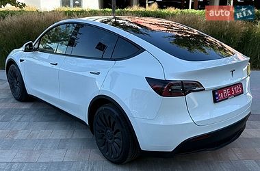 Позашляховик / Кросовер Tesla Model Y 2023 в Києві