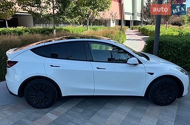 Позашляховик / Кросовер Tesla Model Y 2023 в Києві