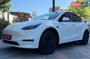 Позашляховик / Кросовер Tesla Model Y 2023 в Києві